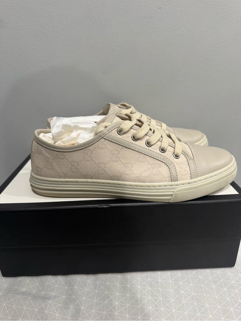 Gucci Cream Monogram Low-Top Sneakers